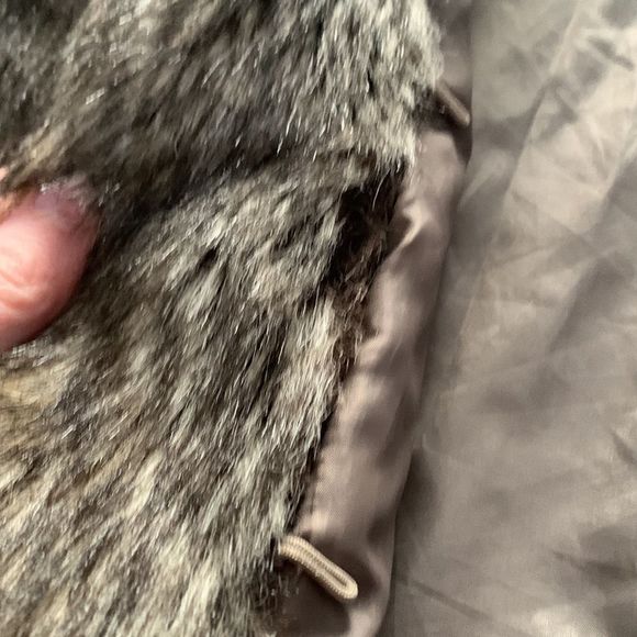 Bb Dakota jacket faux fur clasp coat collar waist length lined brown plush med - Picture 9 of 10